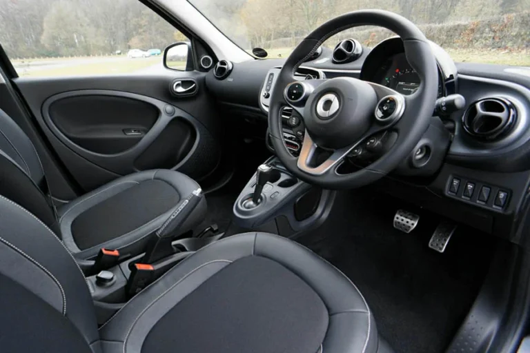 Car phone stand for GPS